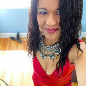 Meet your Posher, Alecia